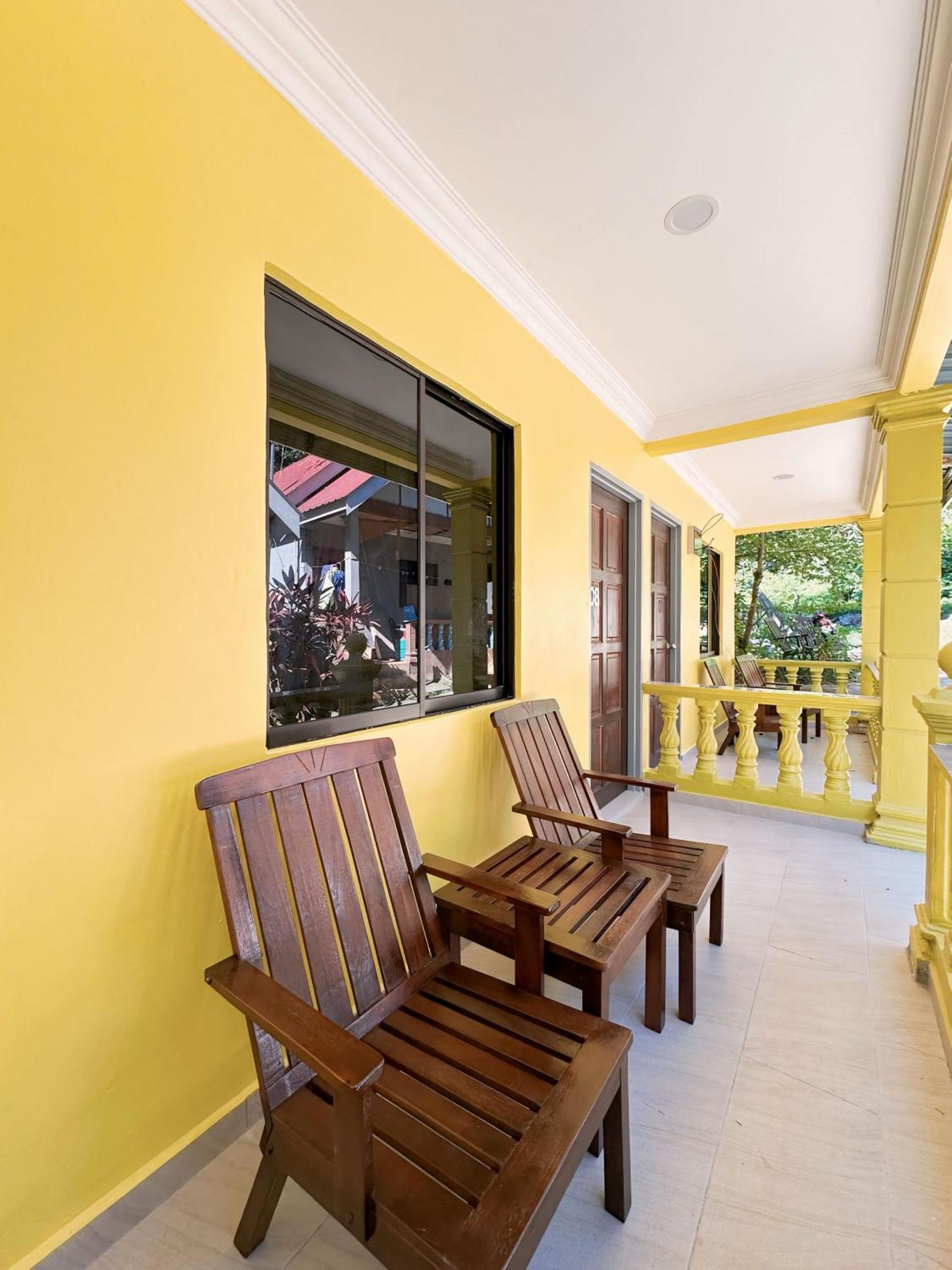 Fiqthya Chalet & Cafe Kampong Ayer Batang Exterior photo